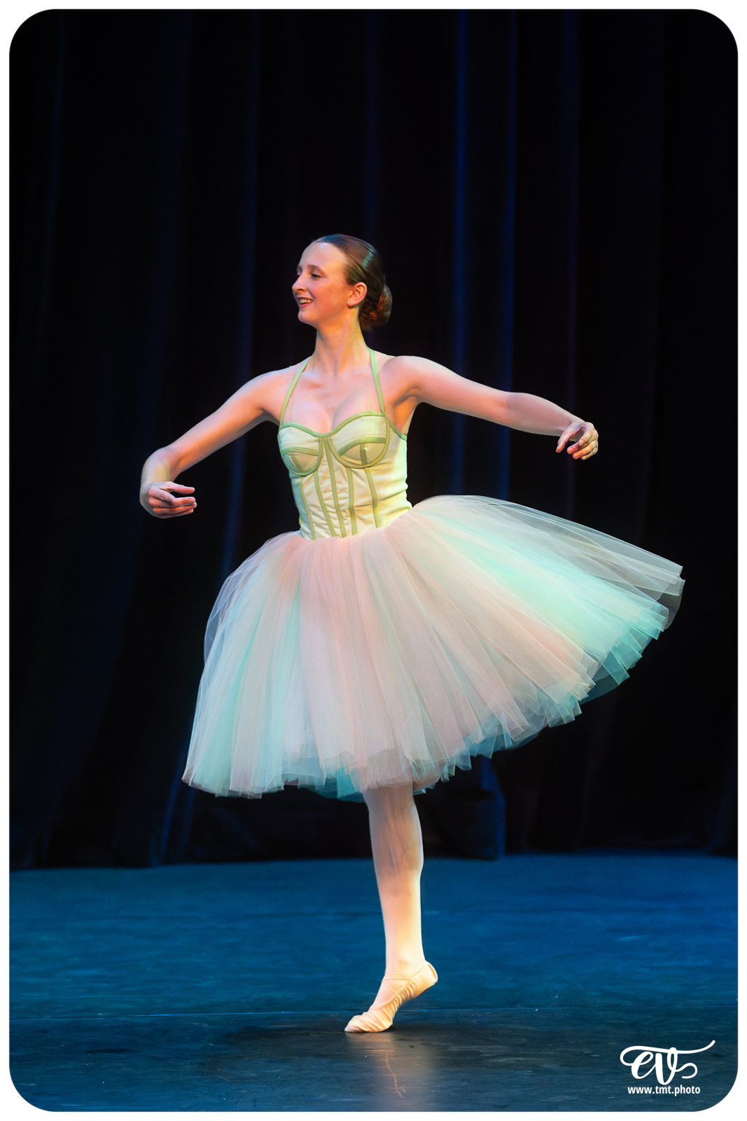 ECOLE DE DANSE CÉCILE ADAMOW